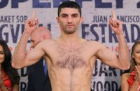 Украинец Далакян в четвертый раз защитил титул чемпиона мира по версии WBA