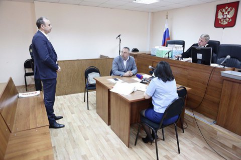 У Росії мер Копейська брав хабарі фаршированими осетрами
