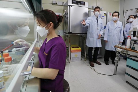 В США количество инфицированных COVID-19 превысило 10 млн человек