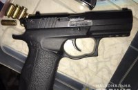 В селе возле Буковеля киевлянин открыл стрельбу из пистолета 