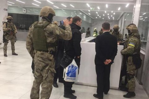 Табачную компанию "Тедис" подозревают в неуплате налогов и финансировании терроризма