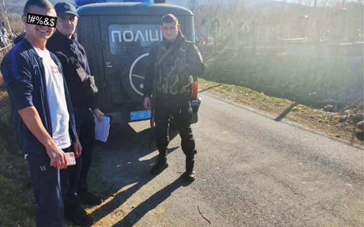 ​На Закарпатті палій трави викликав поліцію та ДСНС, бо через вітер вогонь почав поширюватись