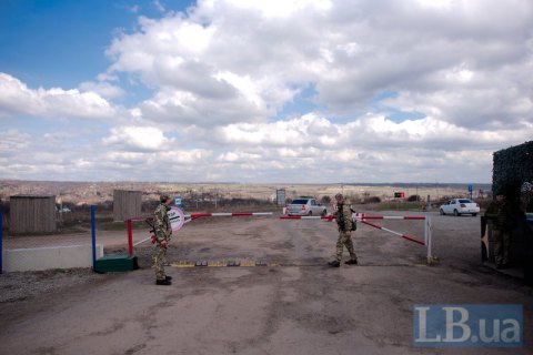 ​Боевики совершили обстрел на участке разведения сил в Золотом, оно откладывается еще на неделю