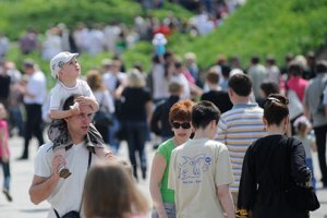 Кабмин расписал выходные в мае