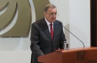 Порошенко уволил посла в Перу