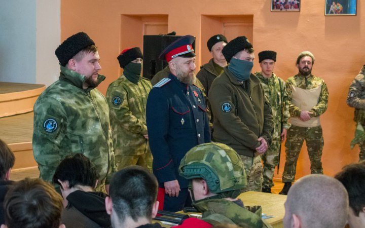 На тимчасово окупованій території Запорізької області освіту переводять на “військові рейки”, – Федоров 