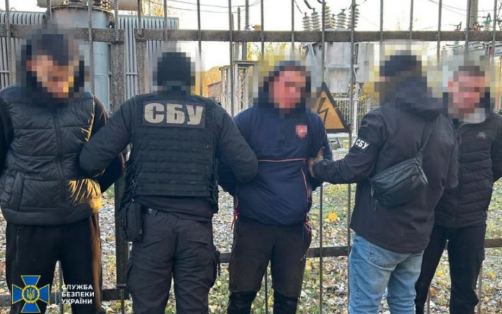 Правоохоронці затримали молодиків, які хотіли спалити гелікоптер ЗСУ на військовому аеродромі