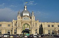 Неизвестный сообщил о заминировании львовского ж/д вокзала