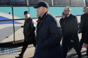 Тягнибок: людей успокоит голосование по изменению Конституции