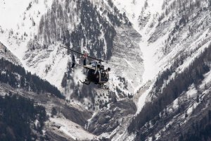 Французская прокуратура: второй пилот А-320 мог намеренно разбить самолет
