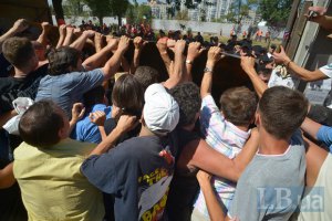 Милиция Киева заявила о законности застройки сквера на Березняках