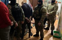 У Дніпрі затримали підлітків за підозрою у вбивстві безпритульної