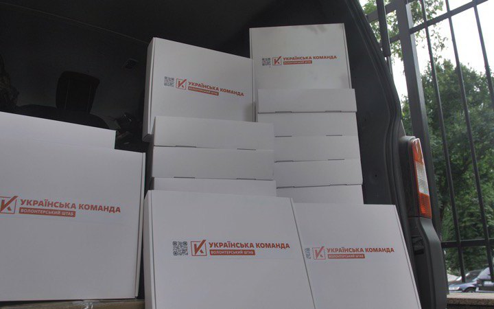“Це те, що зараз дуже потрібно на передовій”, - “Українська команда” передала дрони 72 бригаді  