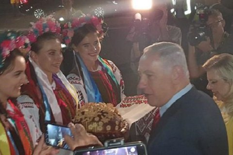 "Похоже, мы изобрели способ привлечь внимание", - Нетаньяху об "инциденте с хлебом"  