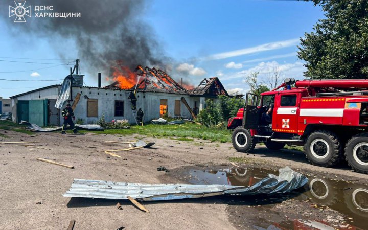Росіяни атакували авіабомбами прифронтове селище на Харківщині