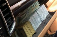 Силовики изъяли более $800 тыс. в киевских обменках 