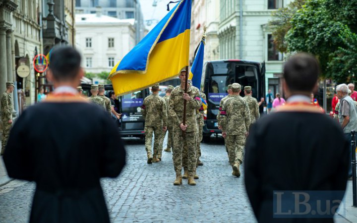У Львові провели в останню путь воїнів Романа Найду і Олега Колеснікова, що віддали свої життя за Україну