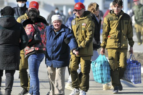 В оккупированном Россией Крыму заявили о готовности принять так называемых "беженцев из Донбасса" 