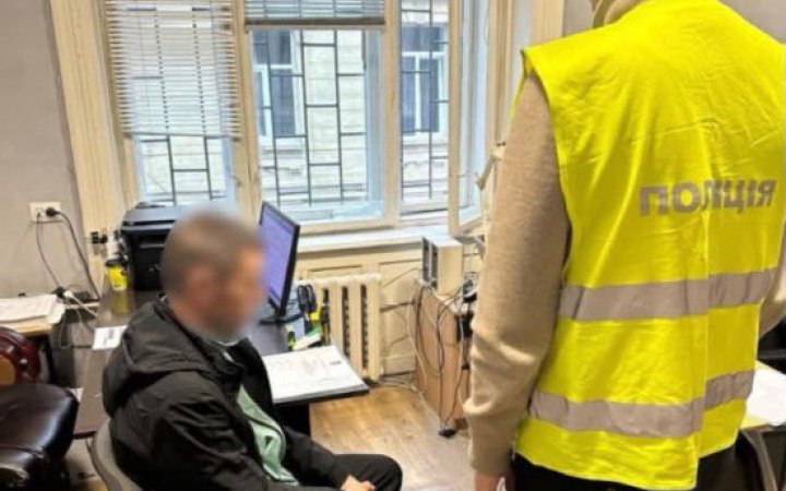 Машиністу поїзда, який спричинив зіткнення з електровозом у Львові повідомили про підозру