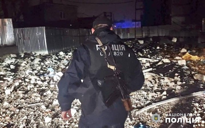 Обстріл волонтерського авто в Донецькій, удар по підприємству в Дніпропетровській: як минула доба