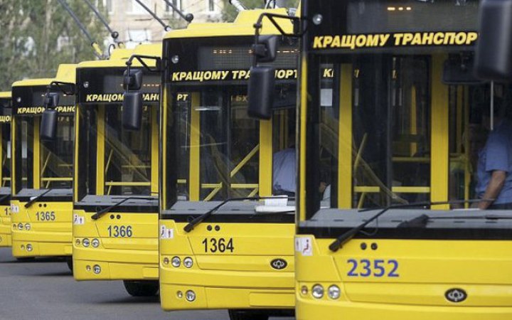 ​У Києві обмежують роботу наземного електротранспорту на правому березі