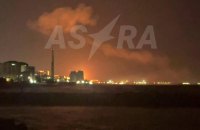 У Росії вночі лунали вибухи в районі порту Махачкали