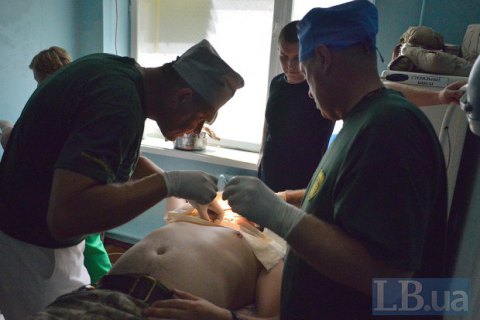 Врачи рассказали о состоянии военных, пострадавших от взрыва миномета на Ровенском полигоне