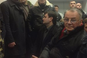 Судья выгнала из зала нардепа Яворивского