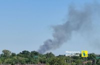 Партизани підпалили базу окупантів у Маріуполі біля "Азовсталі" (оновлено)