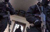 Обыски у Клюева и Сивковича не принесли результатов