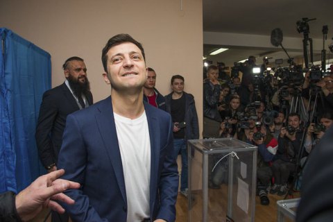 Экзит-поллы: Зеленский выиграл выборы президента Украины с огромным отрывом