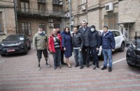 Кличко вручив ветеранам АТО/ООС ключі від автівок
