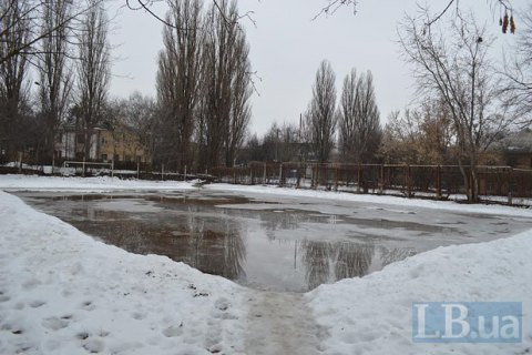 Киевляне пытаются препятствовать строительству высотки возле ядерного реактора