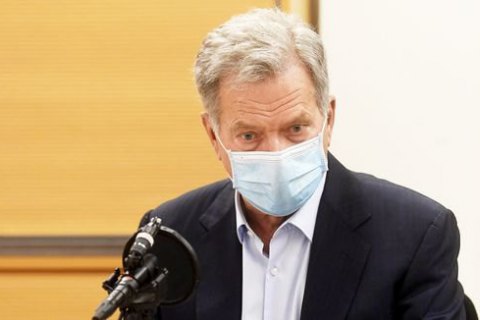 Президент Финляндии раскритиковал ЕС за совместную процедуру закупки вакцин