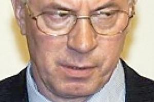 Азаров ответил Турчинову "грубым украинским словом"
