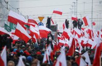 У Варшаві пройшов багатотисячний "біло-червоний марш" до сторіччя незалежності 