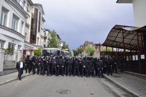 Харьковчане потребовали закрыть российское генконсульство