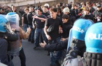 ​Пограбування Gucci, McDonald's і погрози поліцейським: в Італії після протестів знайшли чат із планами нападів