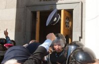 Кабмин требует рассмотрения скандального законопроекта о льготах на этой неделе