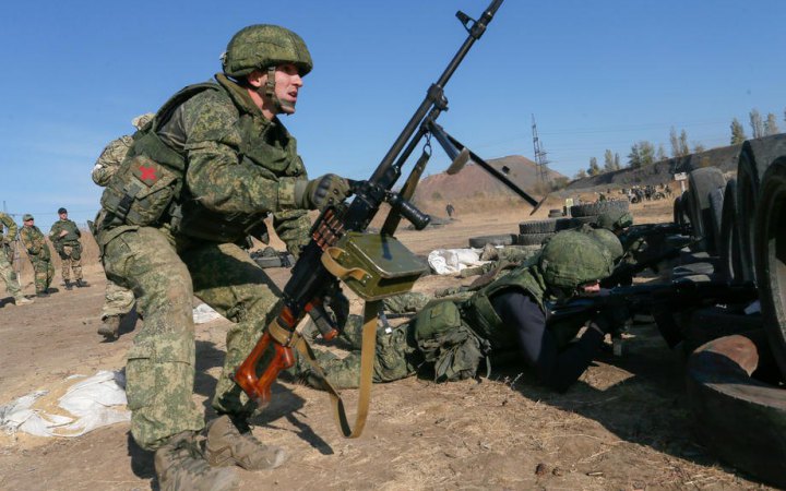 Росіяни дурять і кидають на передову людей з ОРДЛО, – ГУР перехопила розмову бойовика з "ДНР"