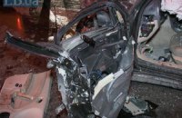 На світлофорі в центрі Києва не розминулися Porsche Cayenne і Saab