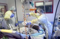 НСЗУ выплатила более 8 млрд грн за лечение пациентов с коронавирусом