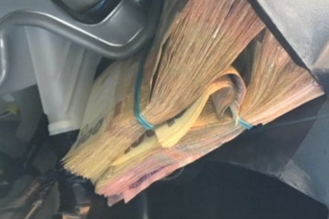 Пограничники задержали украинцев, перевозивших миллион гривен на территорию под контролем боевиков