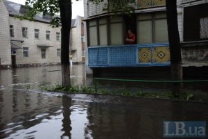 На завтра снова объявлено штормовое предупреждение