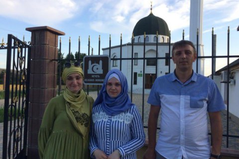 Крымскотатарскую активистку Гульсум Алиеву задержали на въезде в Крым