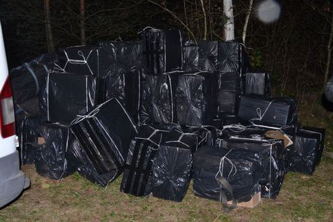 Госпогранслужба обвинила Львовскую табачную фабрику в контрабанде 