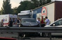 На проспекті Перемоги у Києві сталася ДТП за участю 6 автомобілів (оновлено)