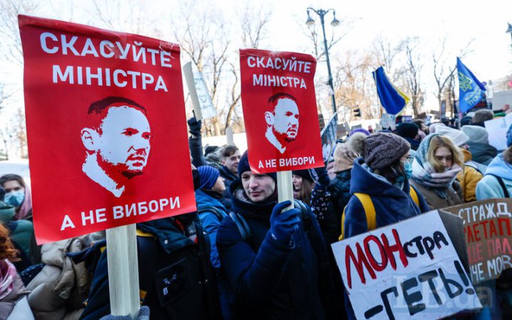 Громадянське суспільство онлайн. 9 скандалів у соцмережах, які призвели до звільнення чи бойкоту