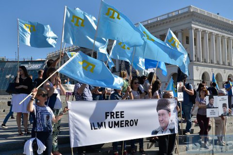 Евросоюз призвал Россию освободить Ильми Умерова