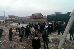 Автомайдан приїхав до Пшонки